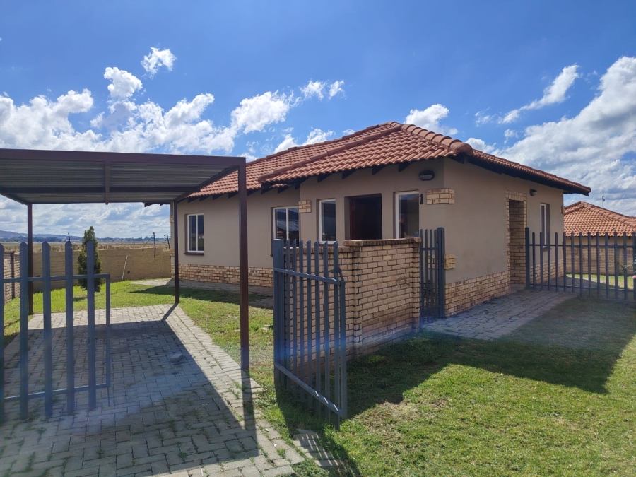 3 Bedroom Property for Sale in Waterkloof Hill Estate North West
